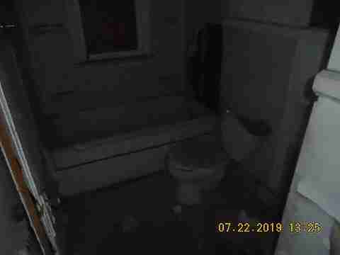 10410 Crocuslawn (21)_m.jpg